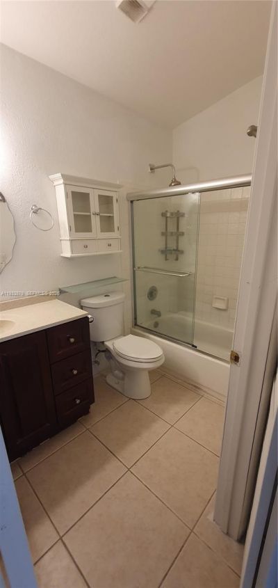 6702 SW 152nd Pl, Unit 28-02, Miami, FL 33193 Photo