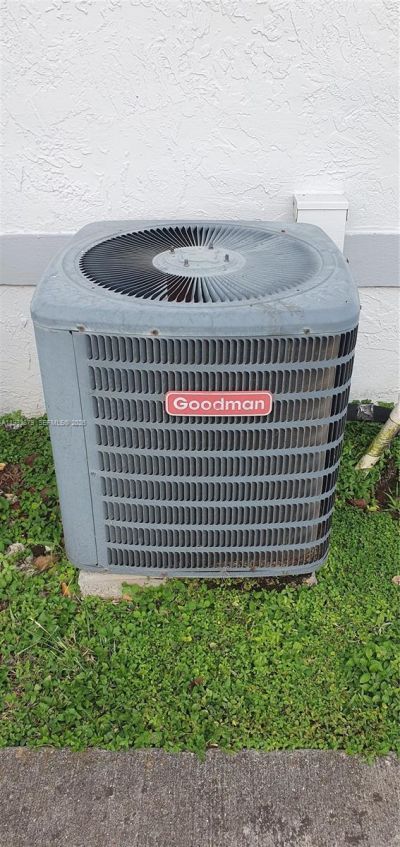 6702 SW 152nd Pl, Unit 28-02, Miami, FL 33193 Photo