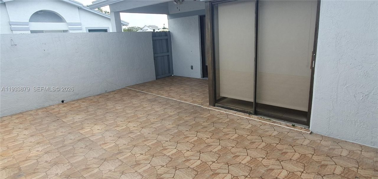 6702 SW 152nd Pl, Unit 28-02, Miami, FL 33193 Photo