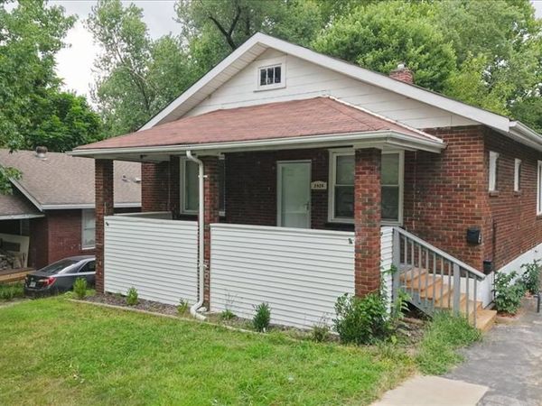 2424 Gothland Avenue, Overland, MO 63114