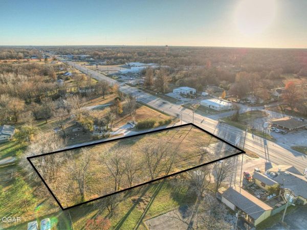 Xxx N Main Street Road, Joplin, MO 64801