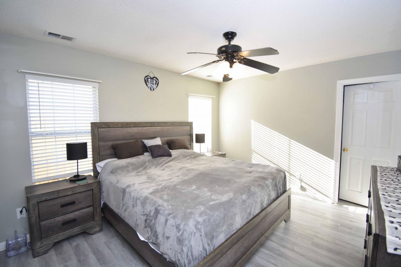 1306 Bradley Daniel Boulevard Photo 11