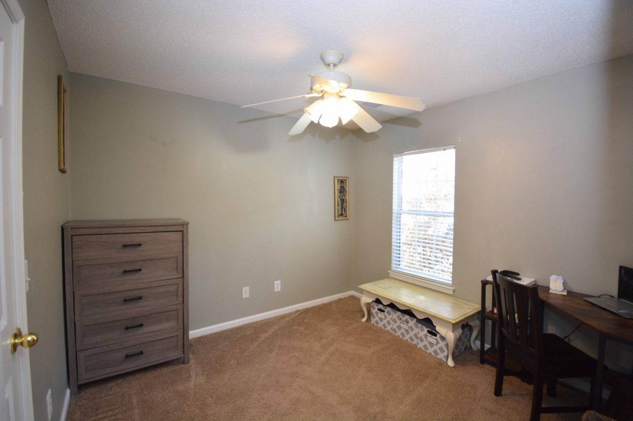 1306 Bradley Daniel Boulevard Photo 14