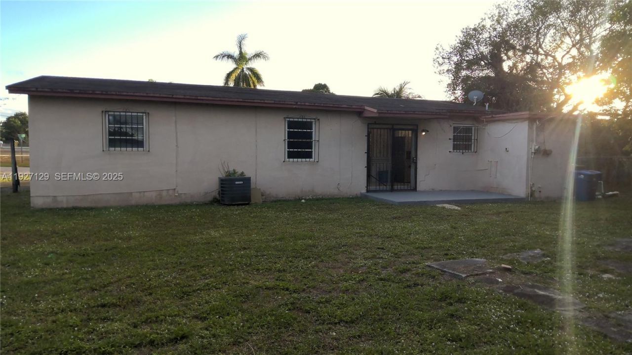 3825 NW 168th Ter , Miami Gardens, FL 33055 Photo