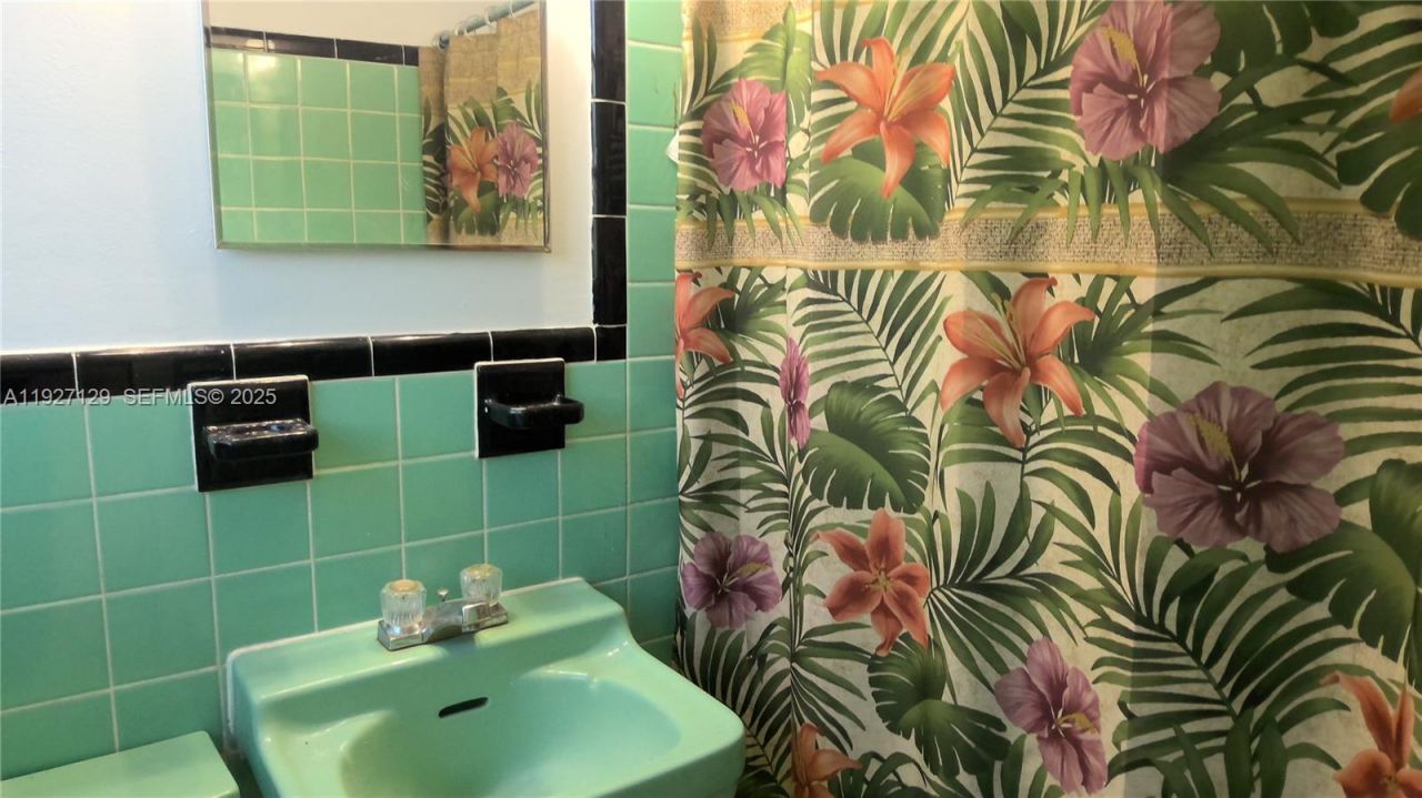 3825 NW 168th Ter , Miami Gardens, FL 33055 Photo