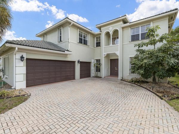 166 Bella Vista Way, Royal Palm Beach, FL 33411