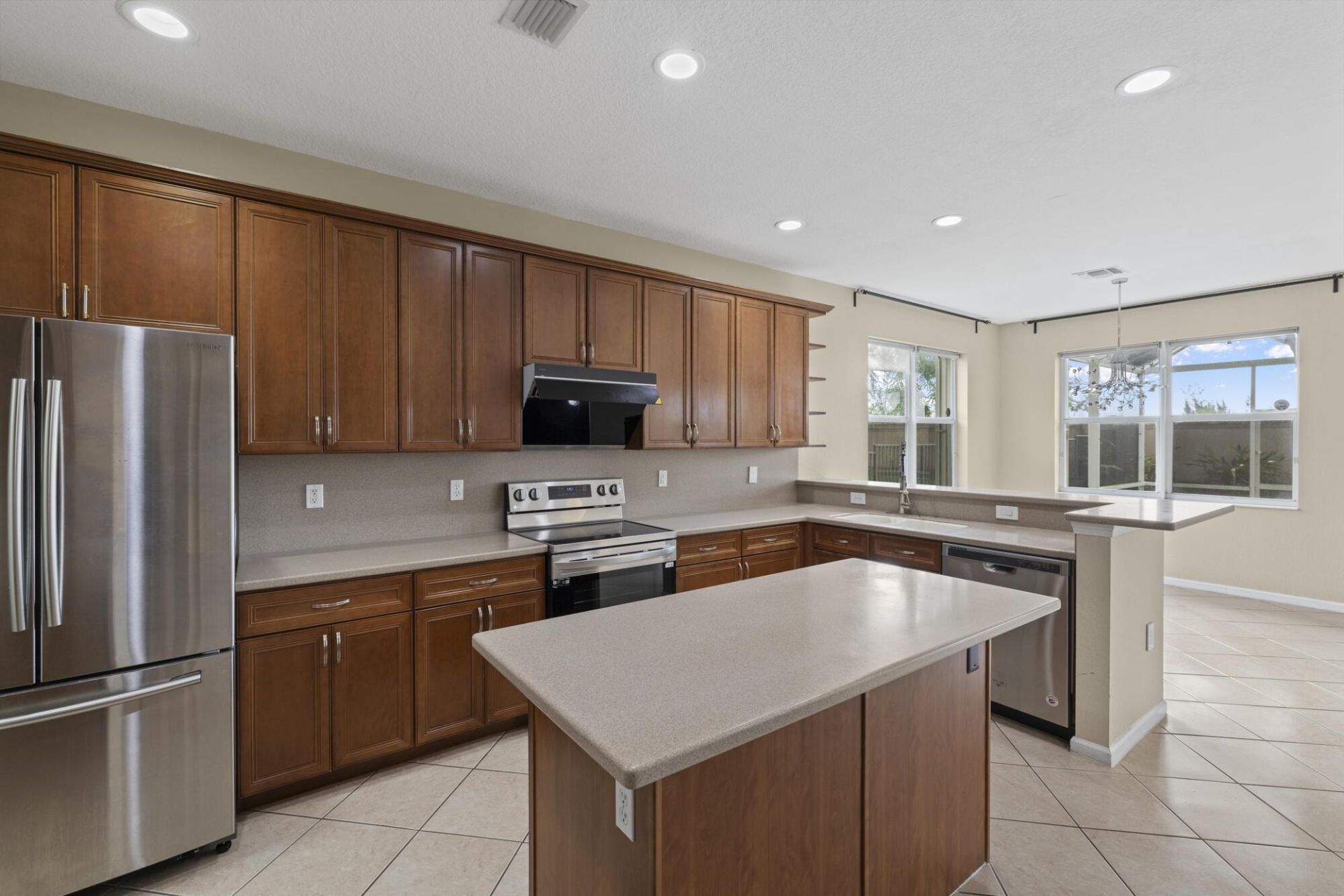 166 Bella Vista Way, Royal Palm Beach, FL 33411 Photo