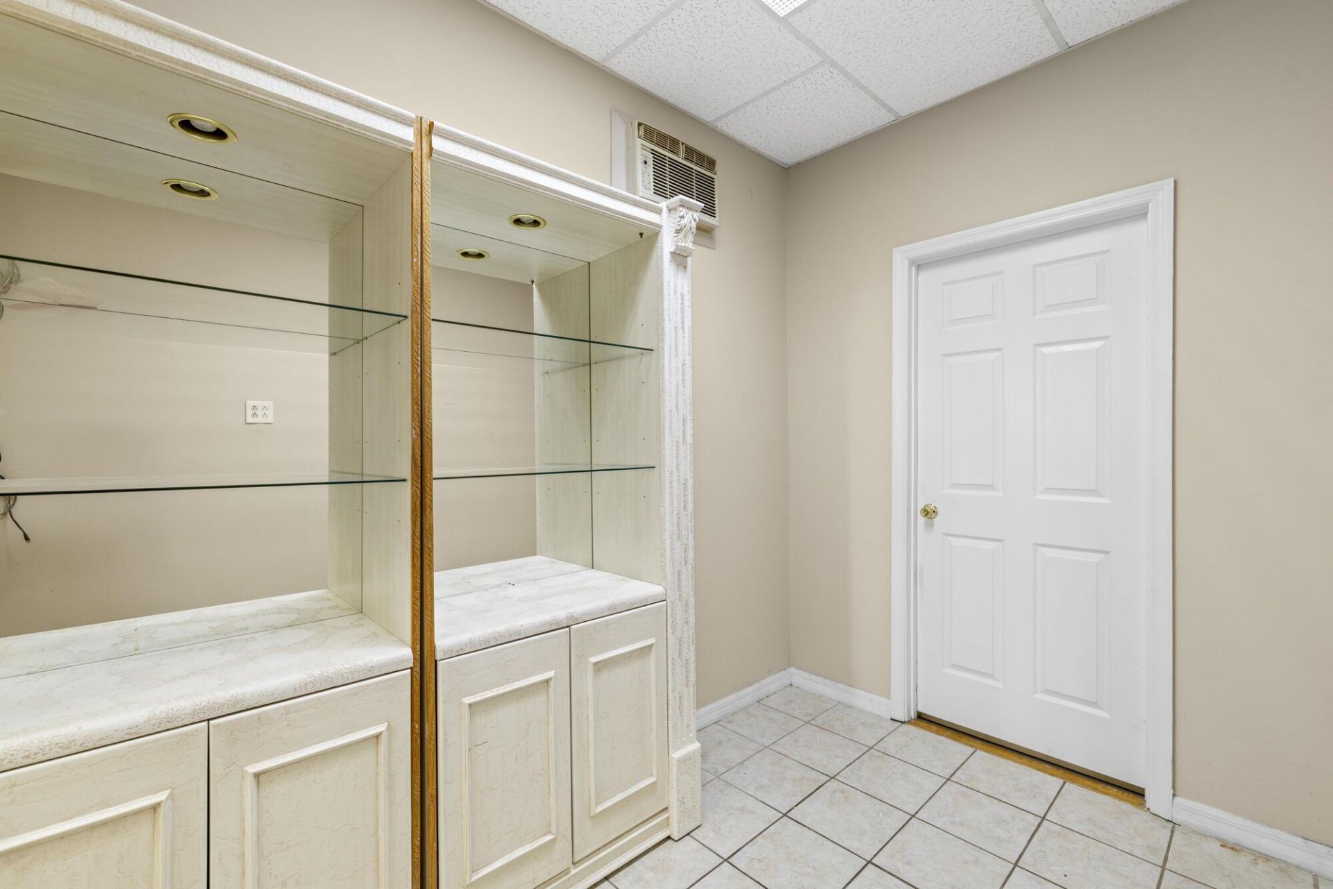 166 Bella Vista Way, Royal Palm Beach, FL 33411 Photo