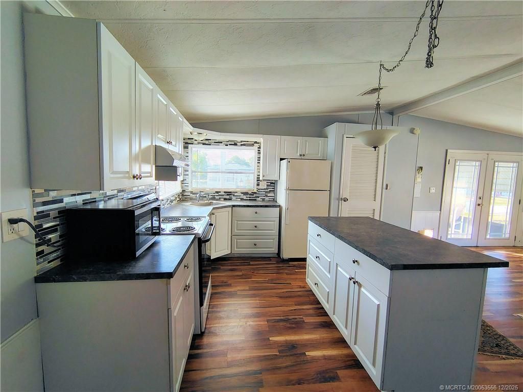 2581 SW Pontiac Place, Stuart, FL 34997 Photo