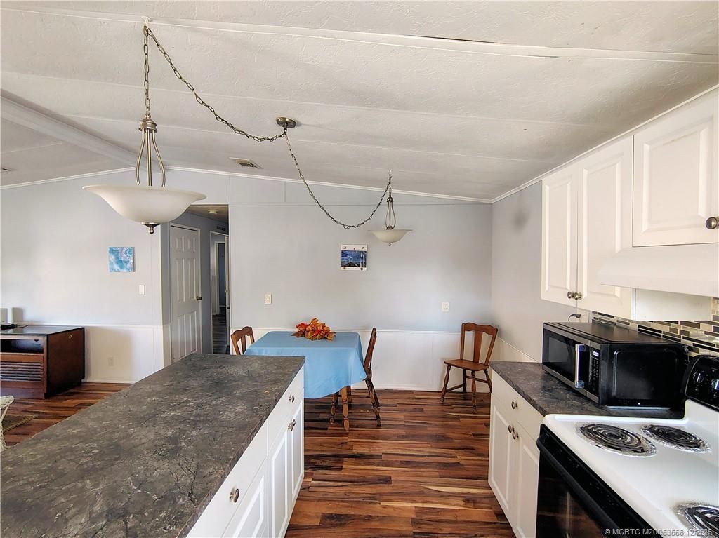 2581 SW Pontiac Place, Stuart, FL 34997 Photo