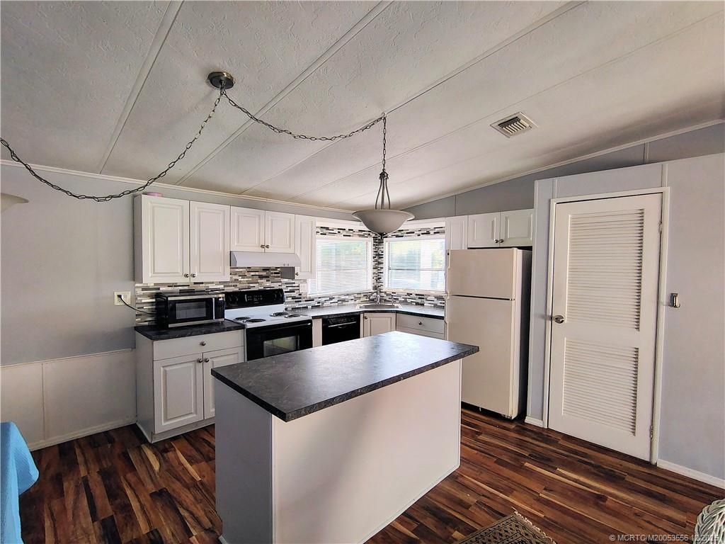 2581 SW Pontiac Place, Stuart, FL 34997 Photo