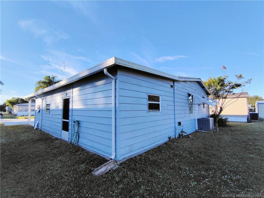2581 SW Pontiac Place, Stuart, FL 34997 Photo