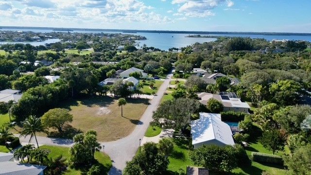 2136/2131 N Porpoise Point/cavalla Lane, Vero Beach, FL 32963 Photo