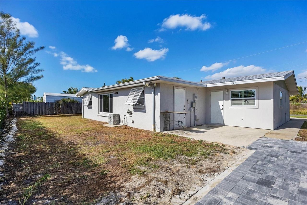 1073 Alston Lane, Englewood, FL 34223 Photo
