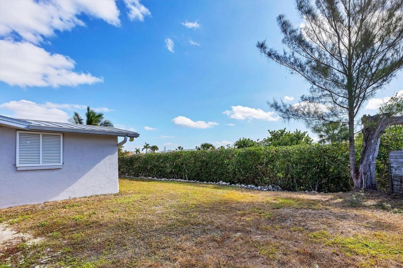 1073 Alston Lane, Englewood, FL 34223 Photo