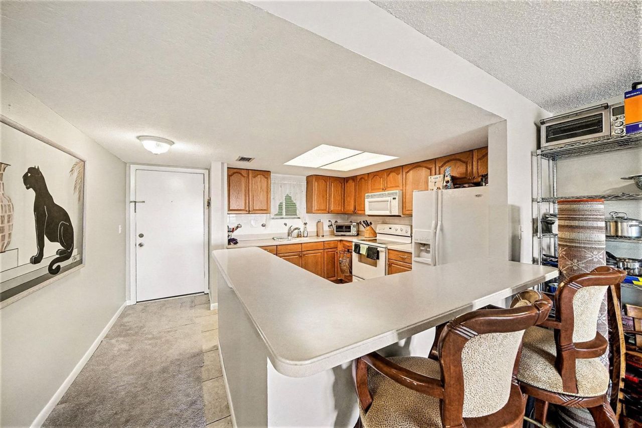 801 83rd Avenue N, Unit 415, Saint Petersburg, FL 33702 Photo