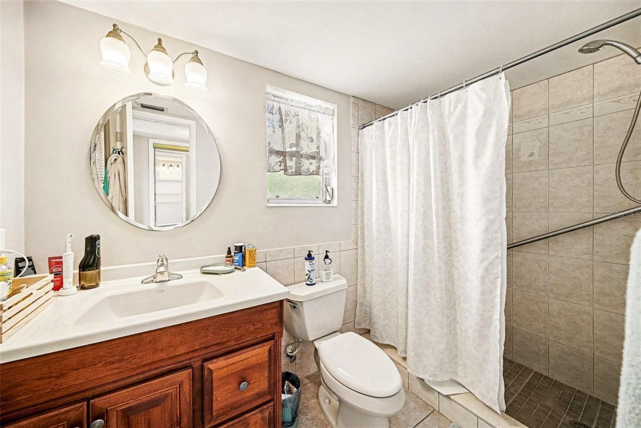 801 83rd Avenue N, Unit 415, Saint Petersburg, FL 33702 Photo