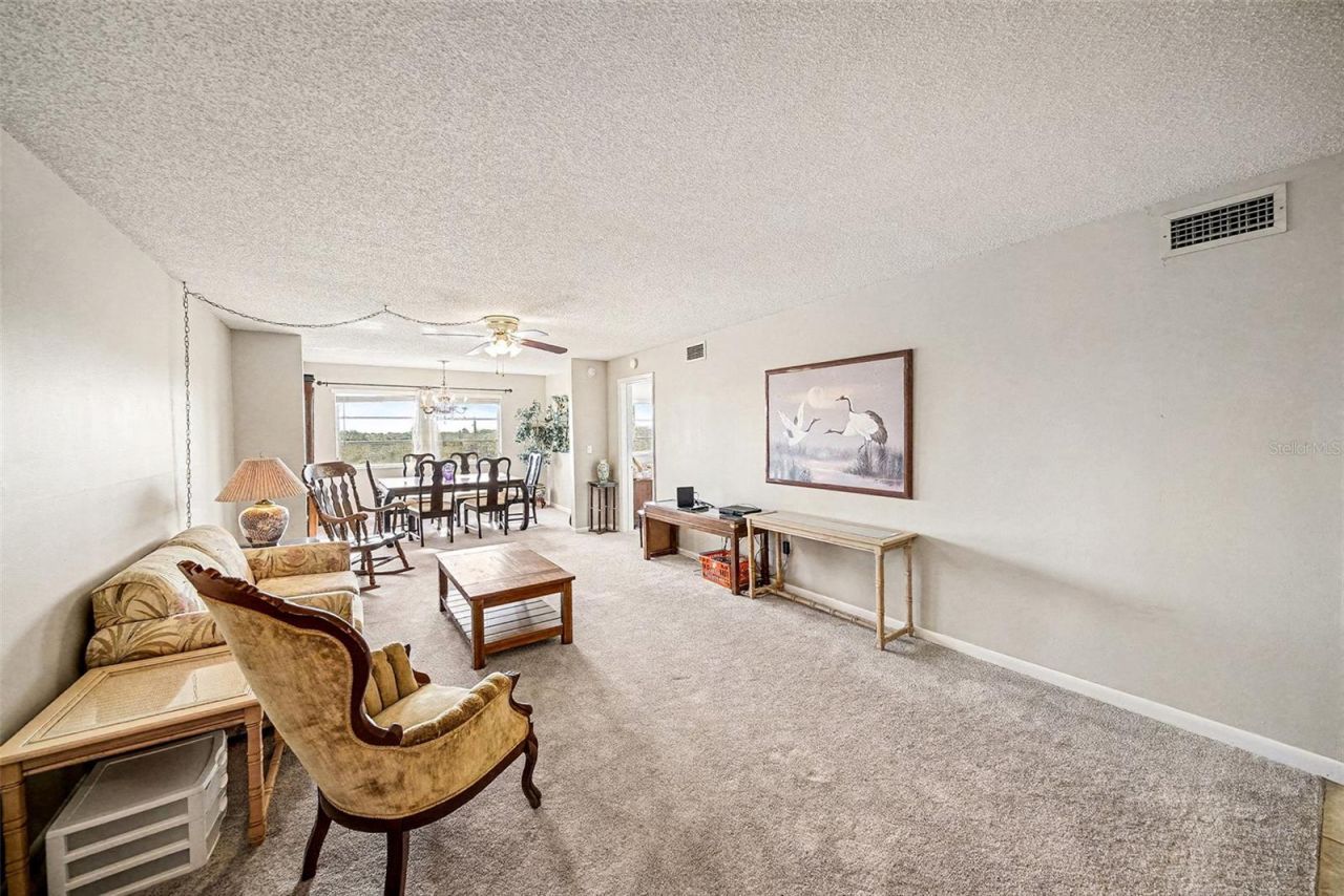801 83rd Avenue N, Unit 415, Saint Petersburg, FL 33702 Photo
