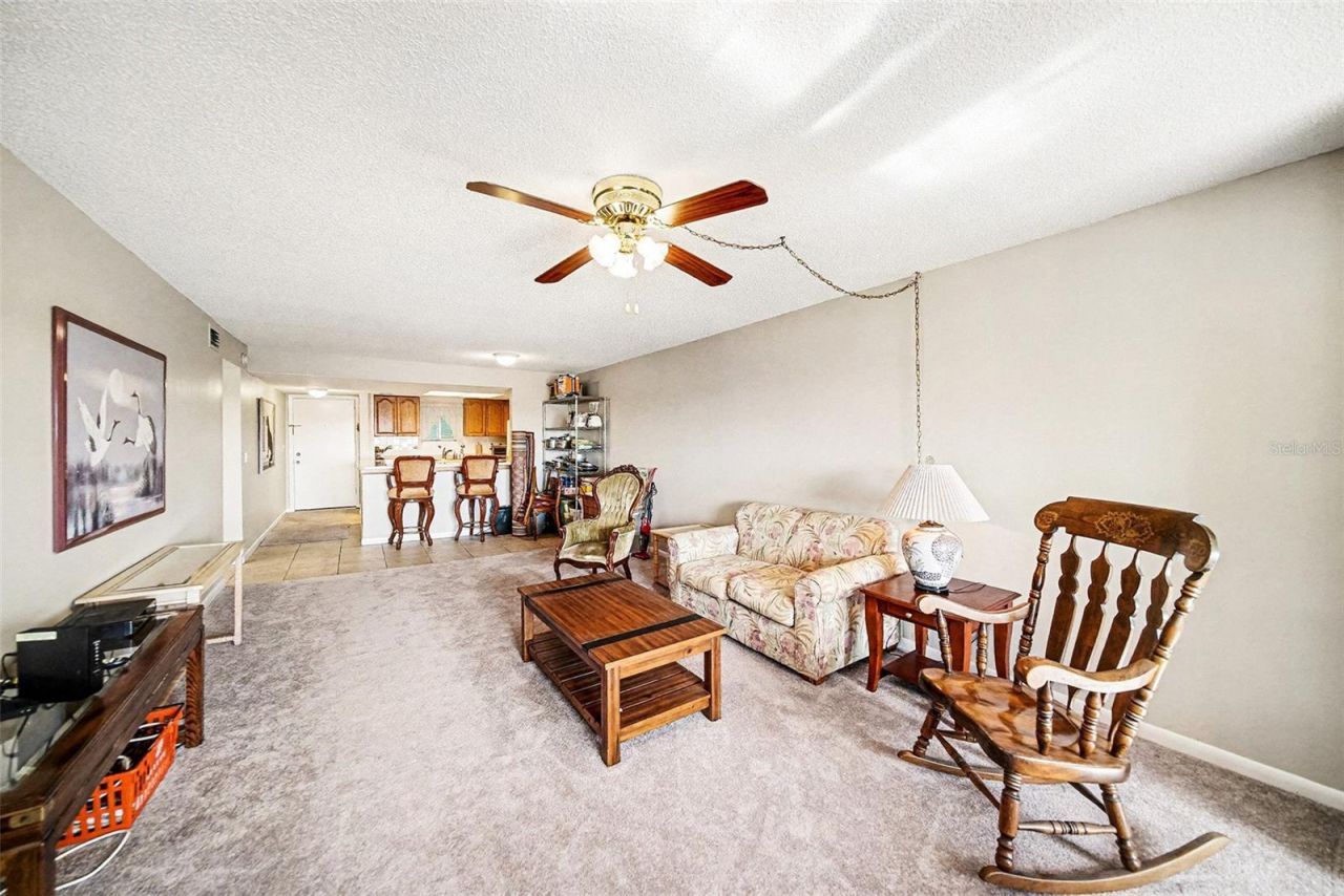 801 83rd Avenue N, Unit 415, Saint Petersburg, FL 33702 Photo