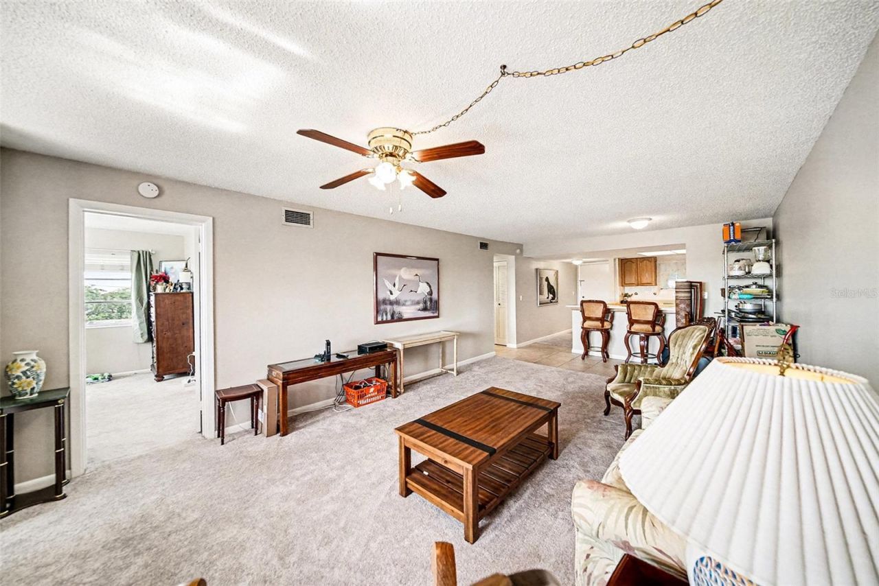 801 83rd Avenue N, Unit 415, Saint Petersburg, FL 33702 Photo