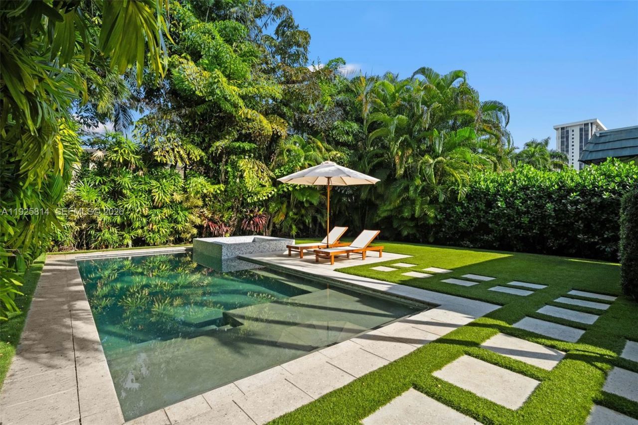 45 SW 19th Rd, Miami, FL 33129 Photo