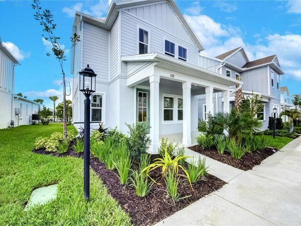 208 EAGLESTON LANE, LAKEWOOD RANCH, FL 34240