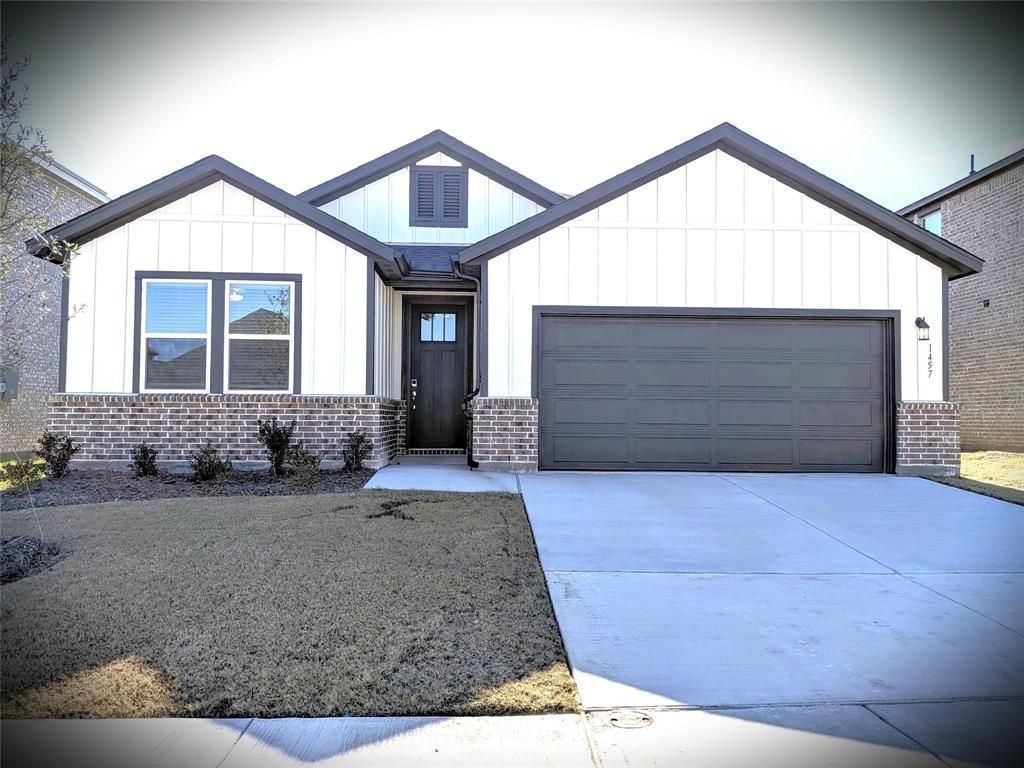 1457 Ranchero Rodeo Road, Fort Worth, TX 76052 Main Photo