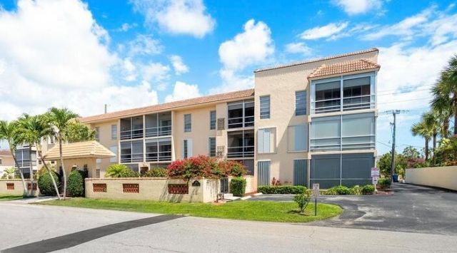 331 SW 8th Street, Unit 2-C-E, Boca Raton, FL 33432 Photo