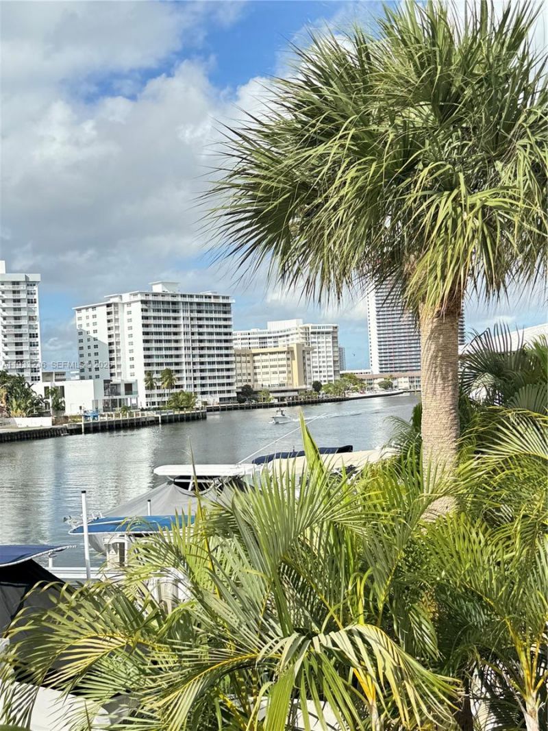 1980 S Ocean Dr, Unit 20Q, Hallandale Beach, FL 33009 Photo