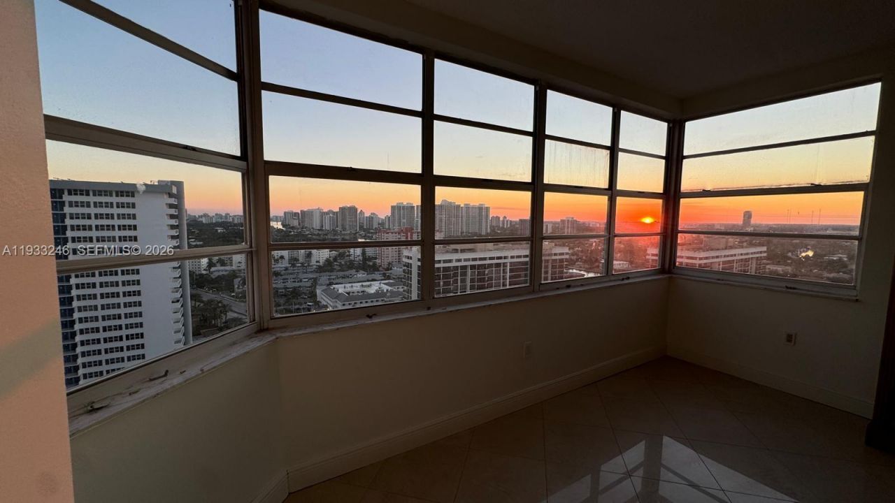 1980 S Ocean Dr, Unit 20Q, Hallandale Beach, FL 33009 Photo