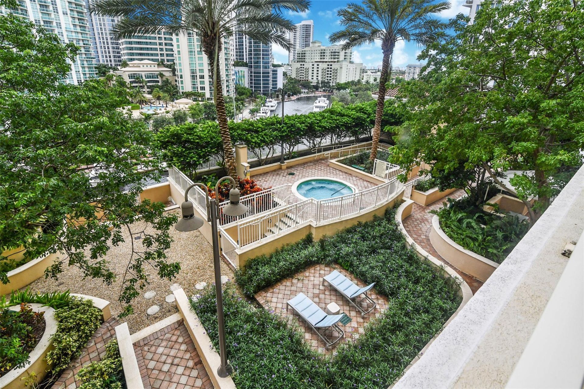 511 SE 5th Ave, Unit 2006, Fort Lauderdale, FL 33301 Photo