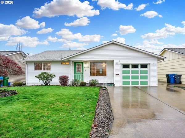 1032 STANFIELD RD, Woodburn, OR 97071