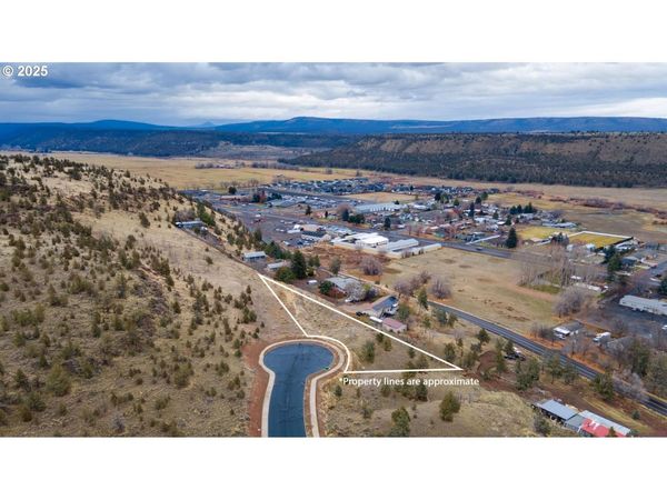 NE COMPASS CT, Unit TL600, Prineville, OR 97754