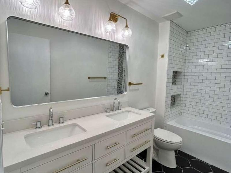 2956 Castlewood Road, Columbus, OH 43209 Photo 25