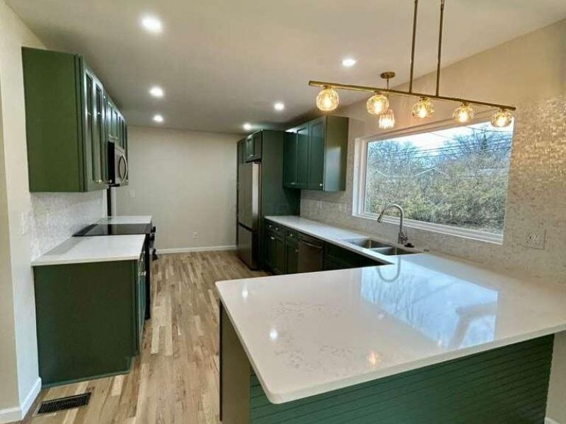 2956 Castlewood Road, Columbus, OH 43209 Photo 8