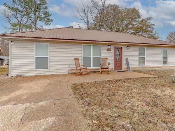 2204 Sycamore Drive, Forrest City, AR 72335