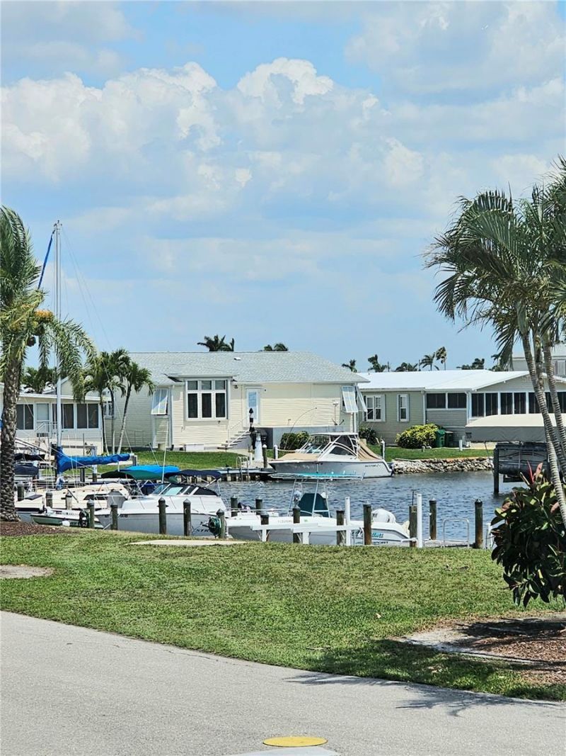 65 Windmill Blvd Boulevard, Punta Gorda, FL 33950 Photo