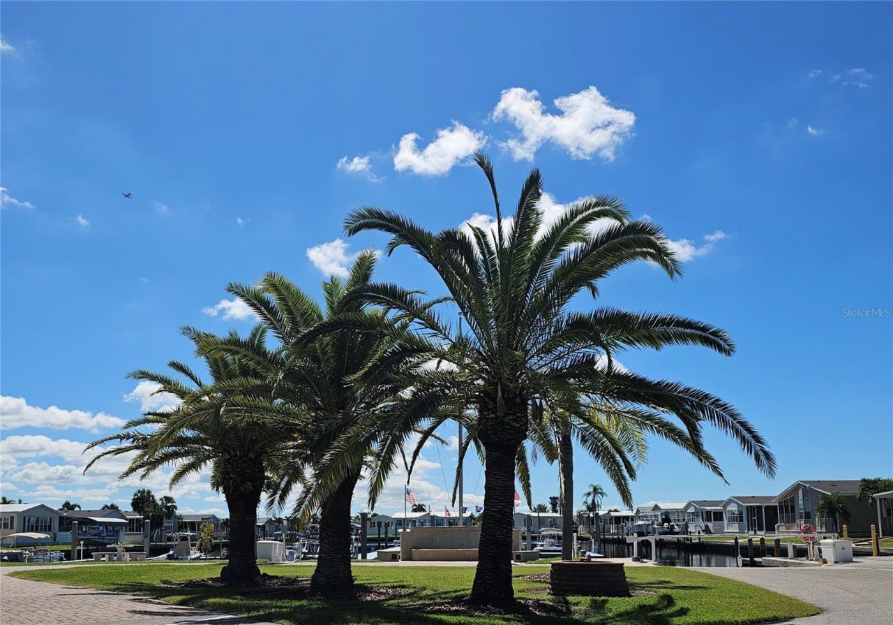 65 Windmill Blvd Boulevard, Punta Gorda, FL 33950 Photo