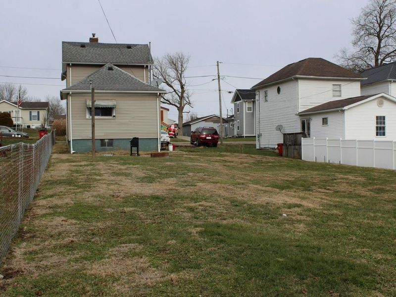 213 High Street , Roseville, OH 43777 Photo 2