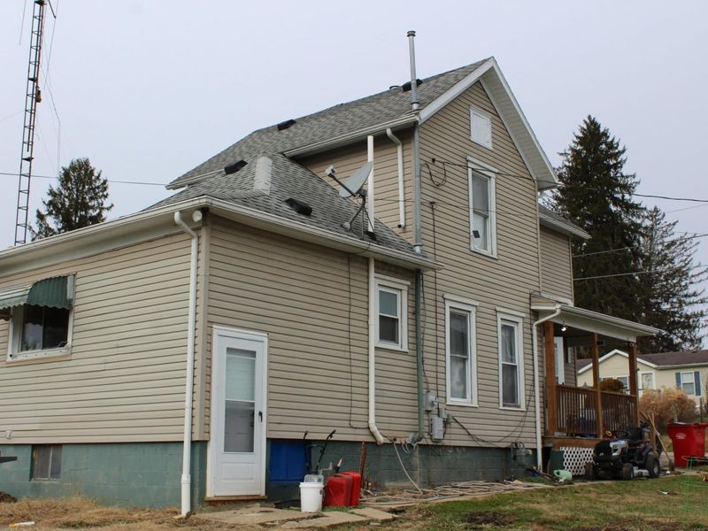 213 High Street , Roseville, OH 43777 Photo 3