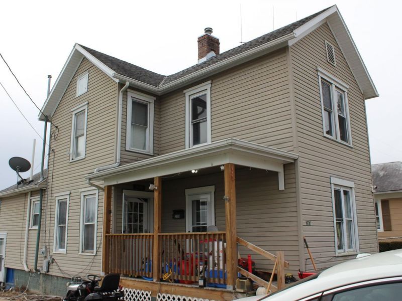 213 High Street , Roseville, OH 43777 Photo 4