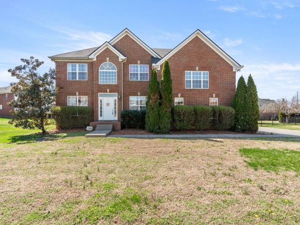 115 Myrtlewood Ln, Hendersonville, TN 37075