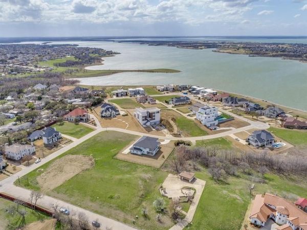 7409 Waters Edge Court , The Colony, TX 75056