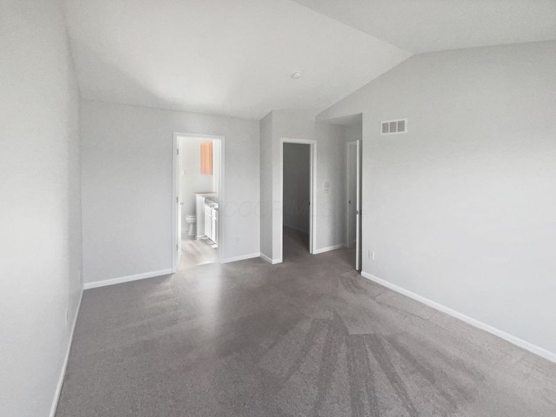 7485 Bold Venture Court, Lewis Center, OH 43035 Photo 4