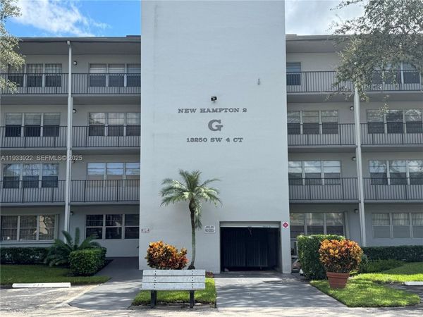 13250 SW 4th Ct, Unit 413G, Pembroke Pines, FL 33027