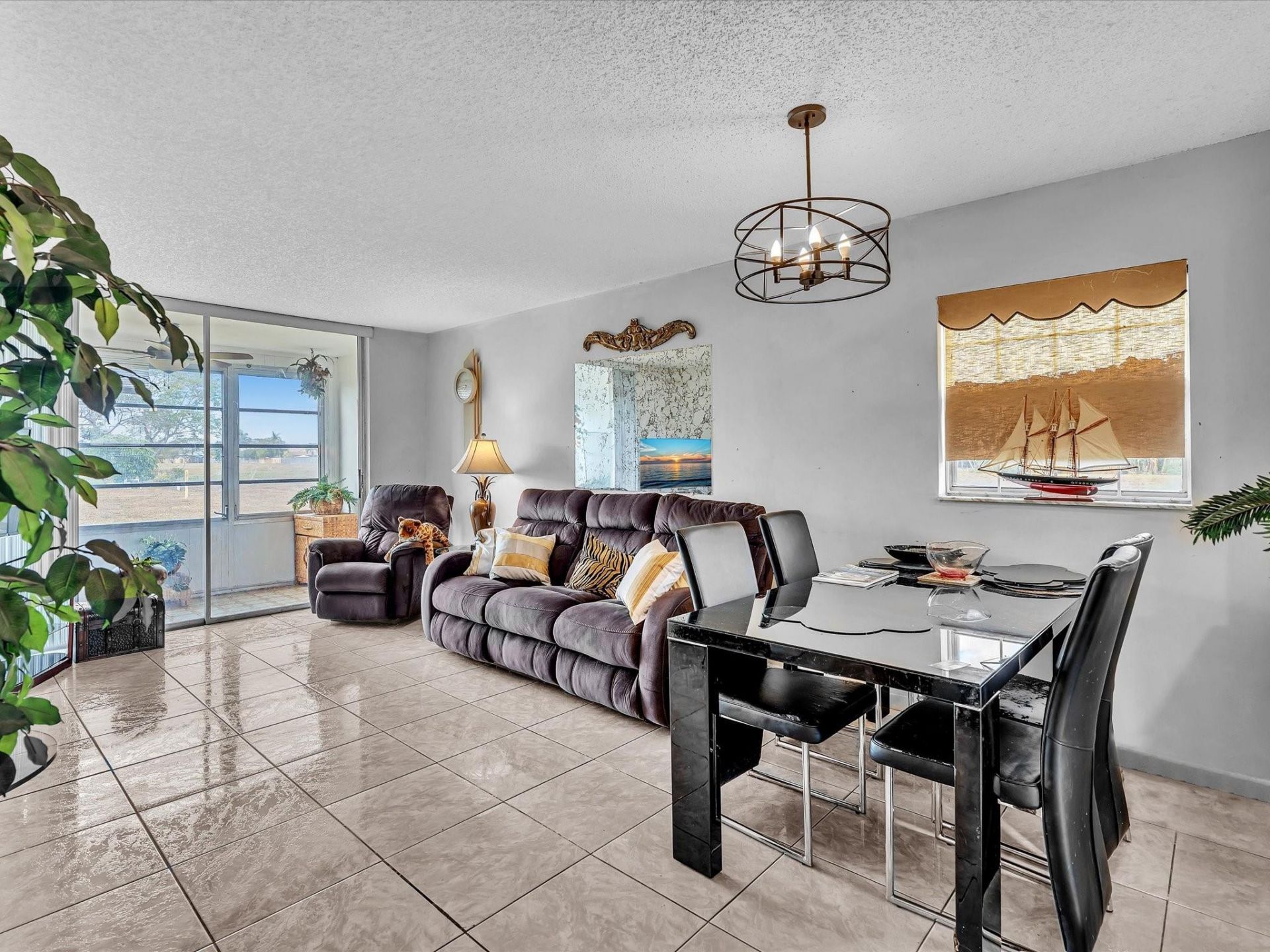 9041 Sunrise Lakes Boulevard, Unit 113, Sunrise, FL 33322 Photo