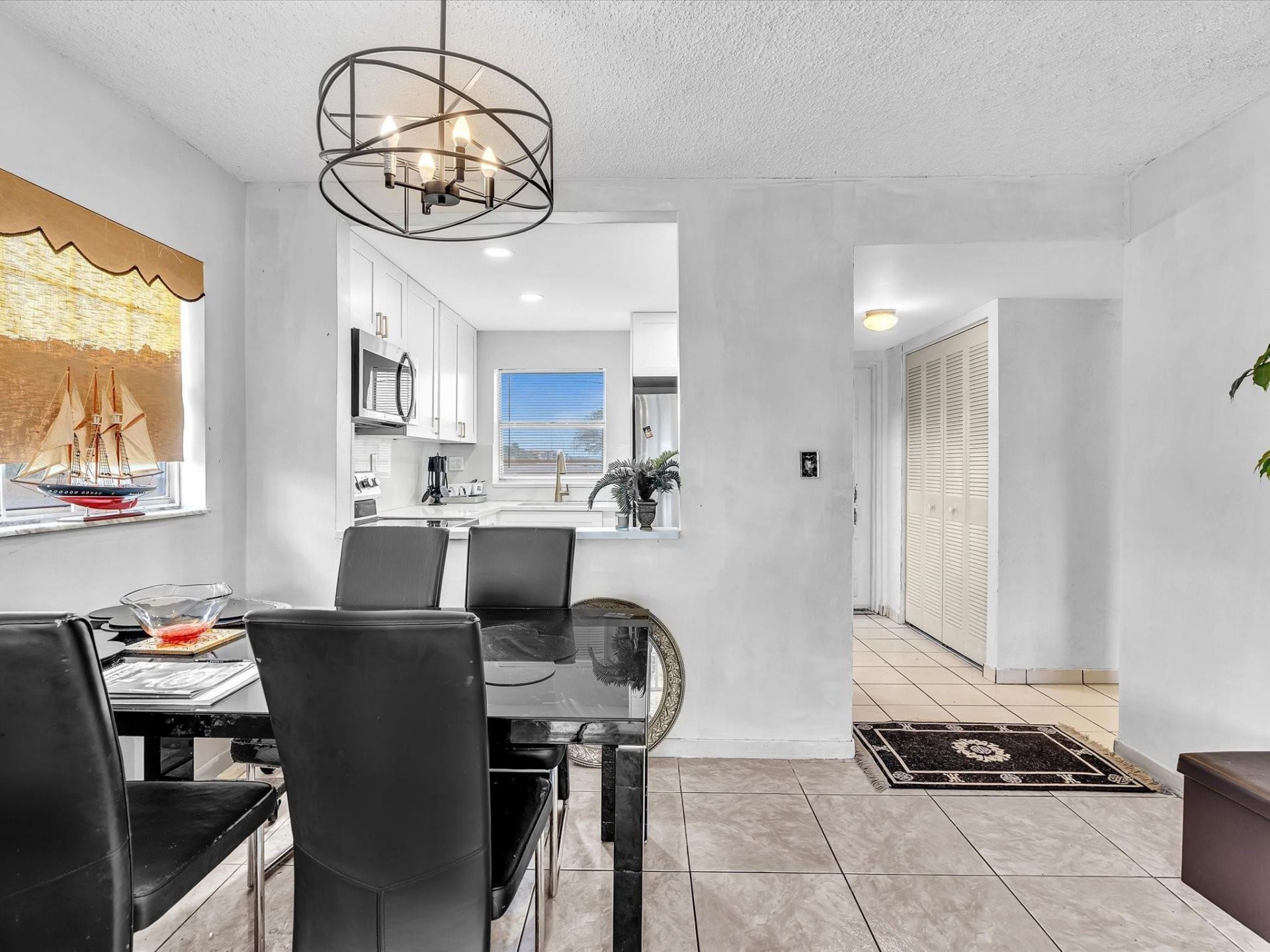 9041 Sunrise Lakes Boulevard, Unit 113, Sunrise, FL 33322 Photo