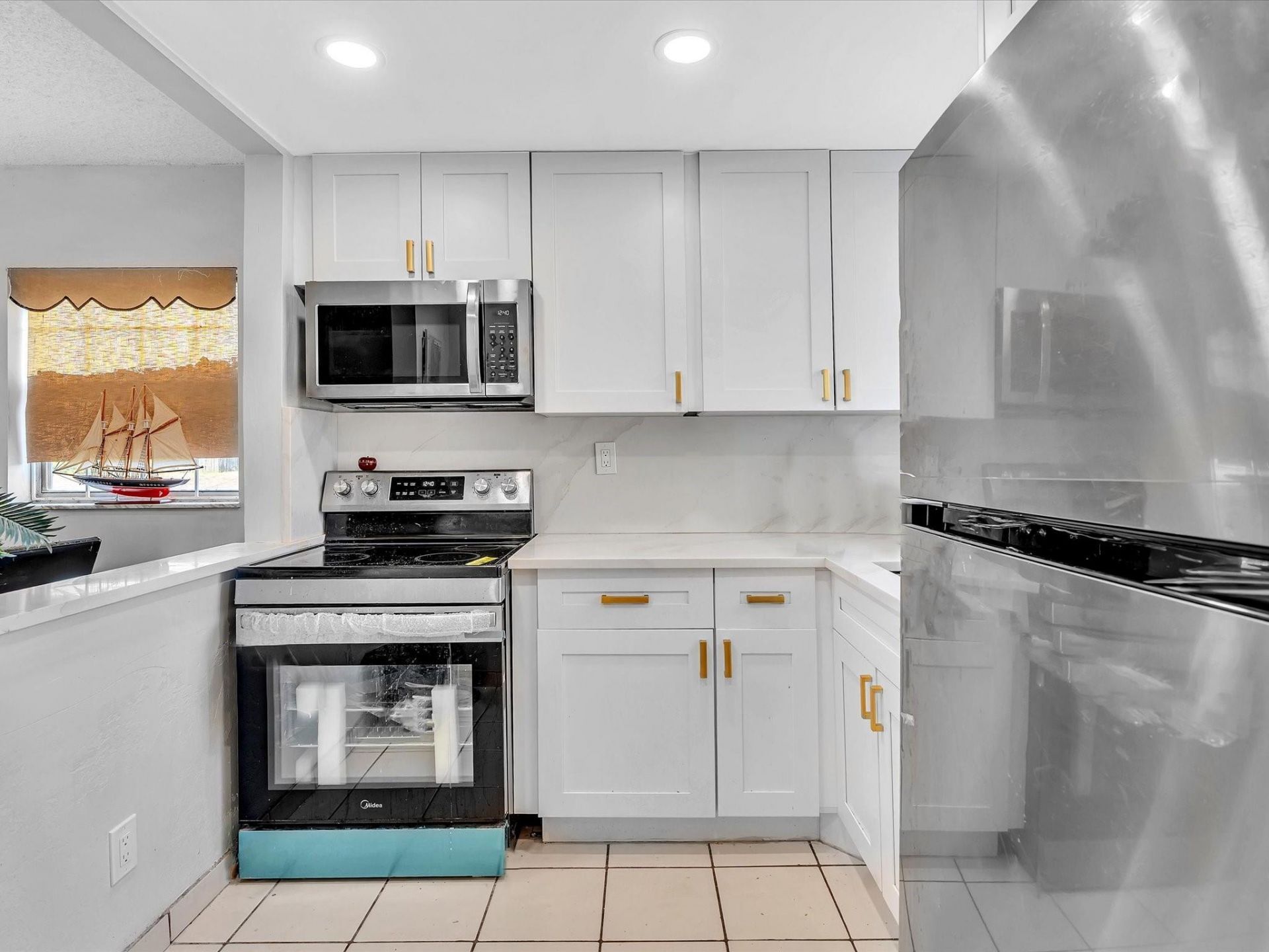 9041 Sunrise Lakes Boulevard, Unit 113, Sunrise, FL 33322 Photo