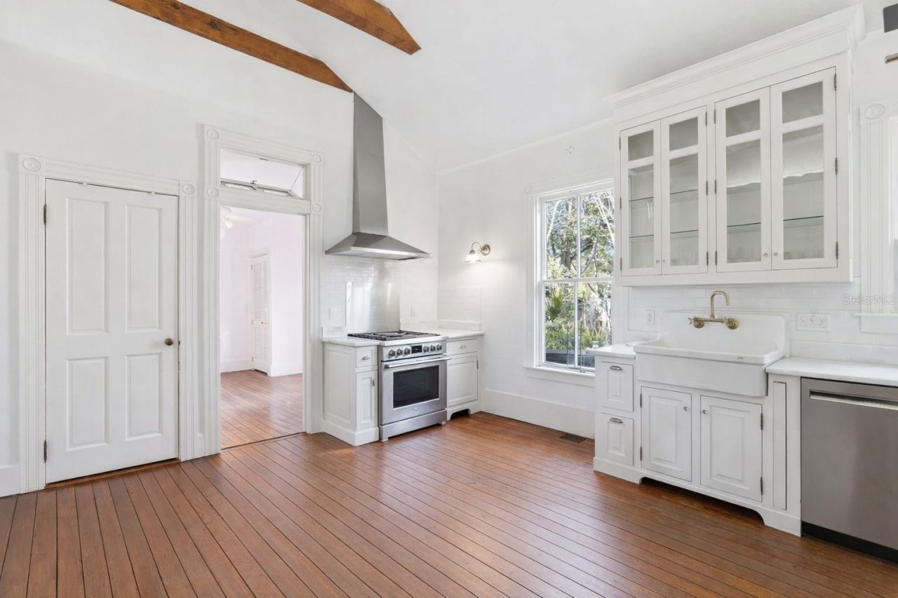 316 N Lakeview Drive, Lake Helen, FL 32744 Photo