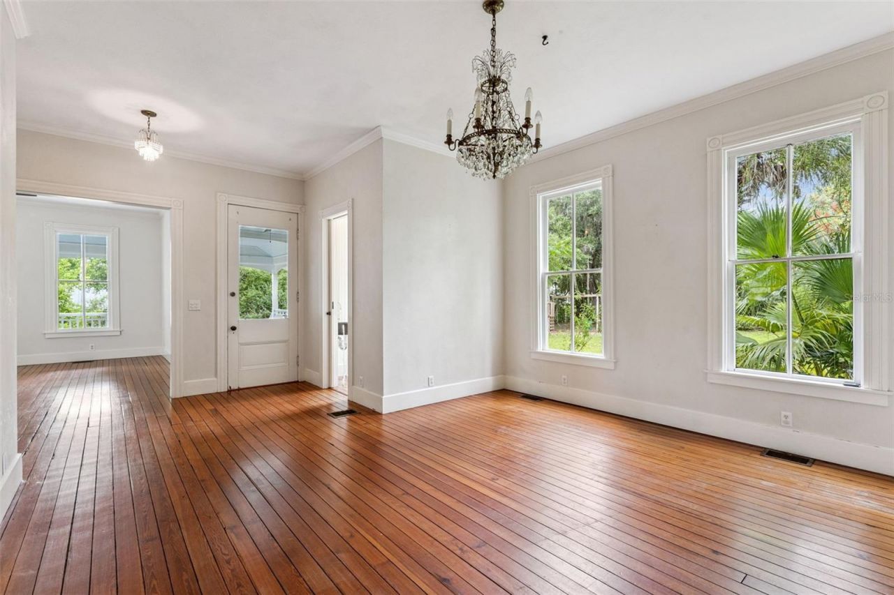 316 N Lakeview Drive, Lake Helen, FL 32744 Photo
